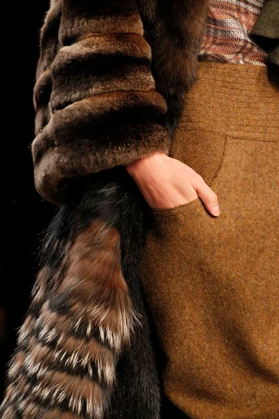 Look 37